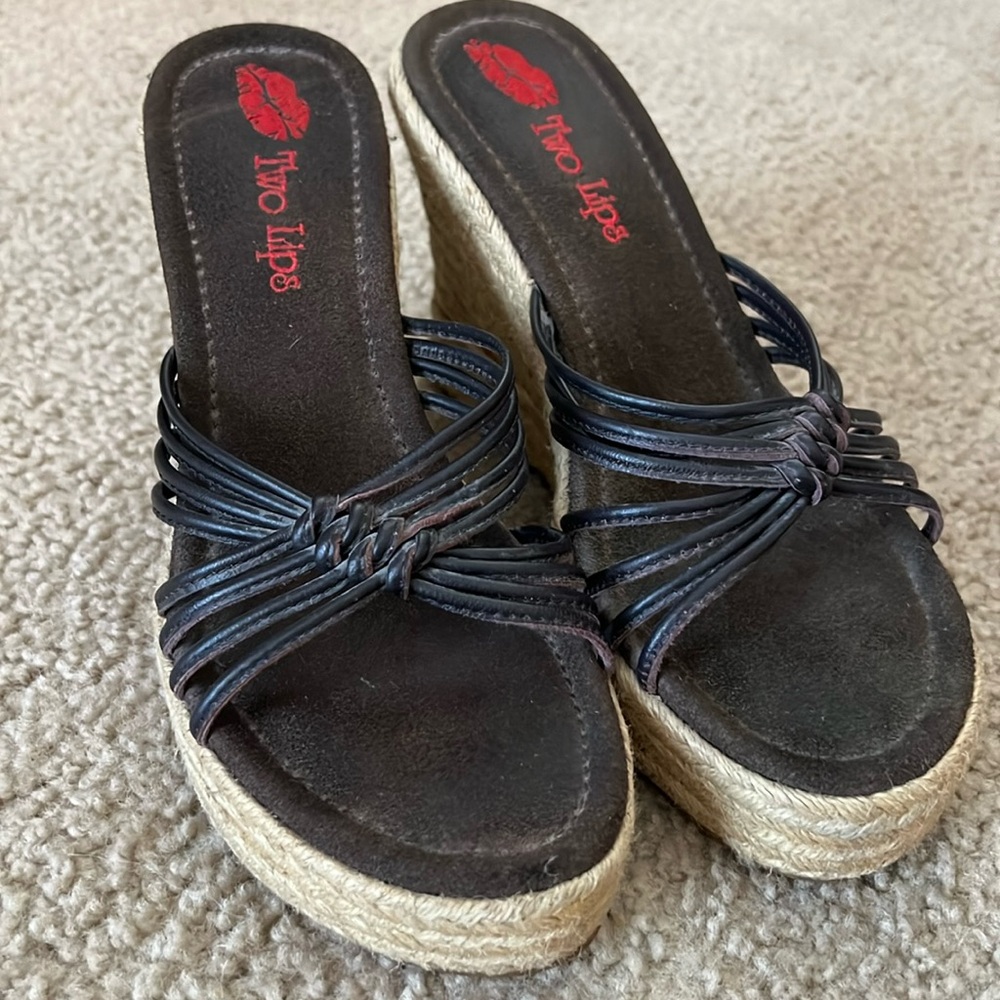 Two Lips Wedge Sandals